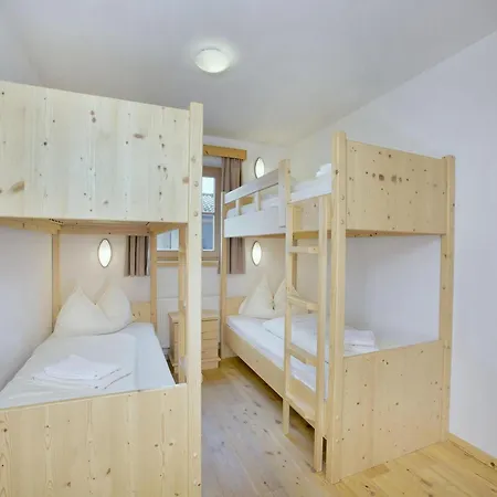 Stylish Ten-person Alpine