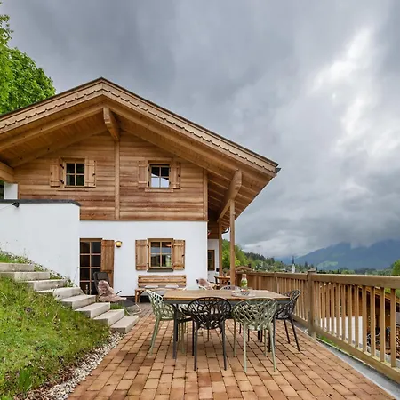 Stylish Ten-person Alpine *